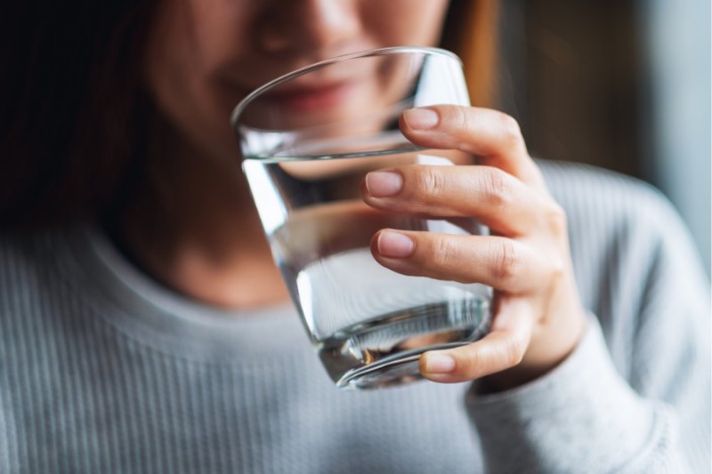 7 Simple Ways to Drink More Water